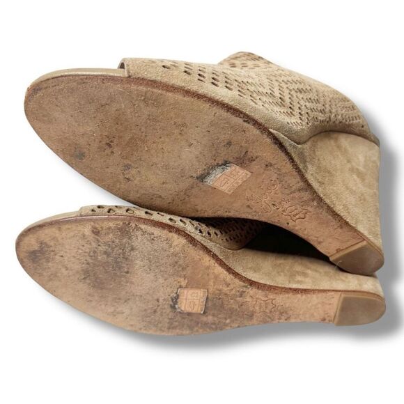 Joie Kellie Slide Sandal Wedge Heel in Putty Perforated Suede Women’s SIZE 39.5 - Picture 7 of 8